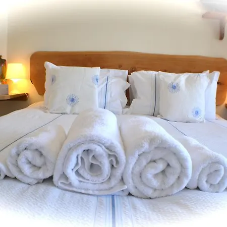 Schooners Otel
